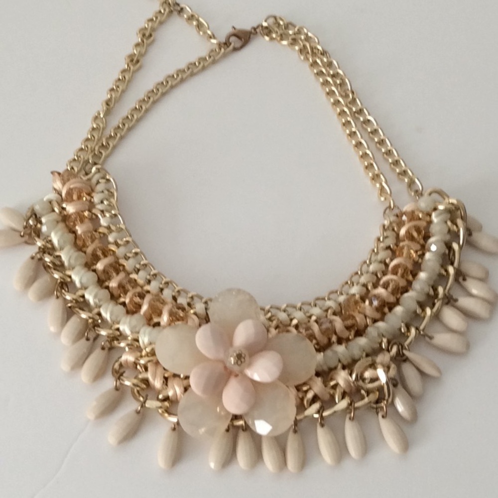 Statement necklace